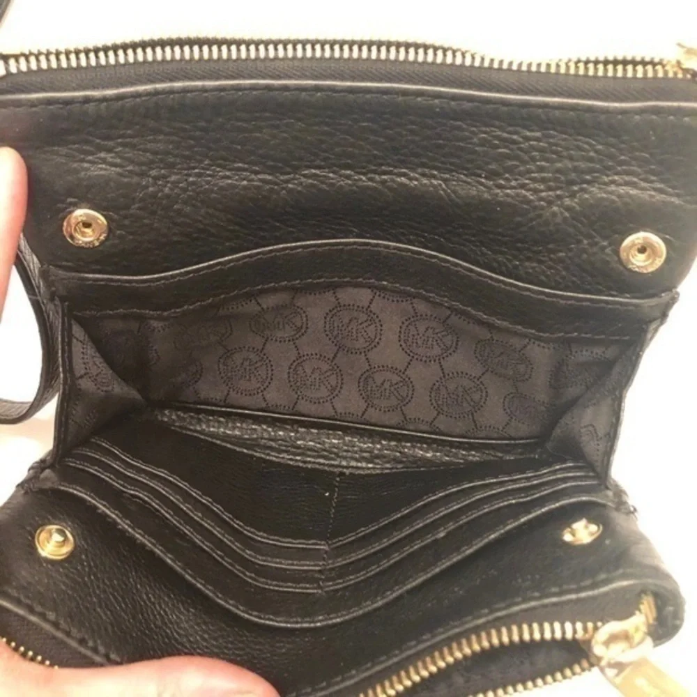 Michael kors black leather crossbody messenger bag